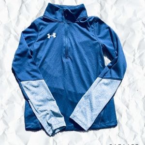 Under Armour 1/4zipper long sleeve shirt size YSM